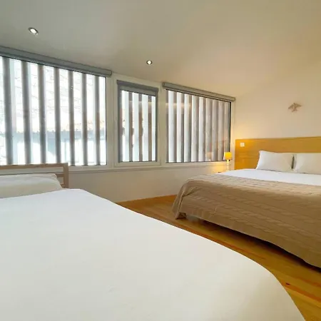 2br River Historic Village *