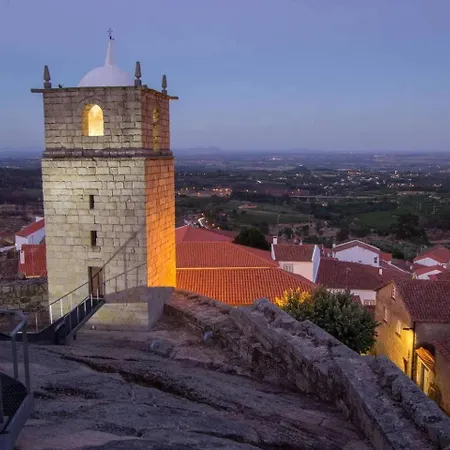 2br River Historic Village