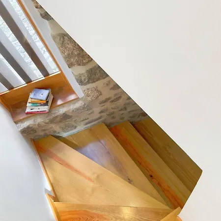 فيلة 2br River Historic Village