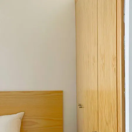 2br River Historic Village וילה קאסטלו נובו