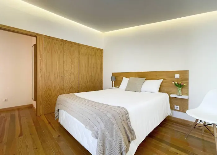 Вилла 2br River Historic Village