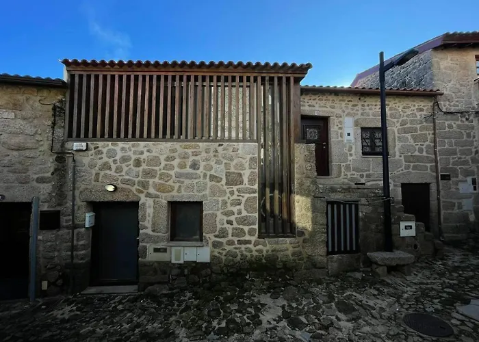 2br River Historic Village Villa Castelo Novo