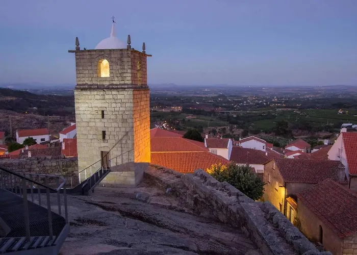 2br River Historic Village